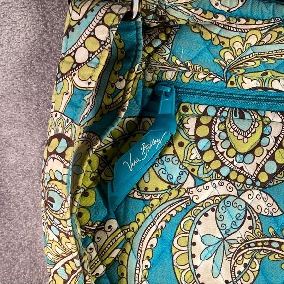 Vera Bradley Adjustable Shoulder Strap HandBag Full  Zip On Top Snap On Side - Picture 4 of 11